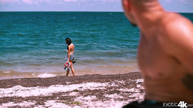 Beach beauty meets and fucks a hung stranger