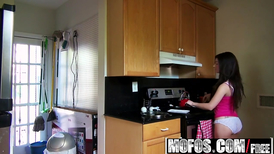 Cute young babe Lacy Channing has an amazing pussy